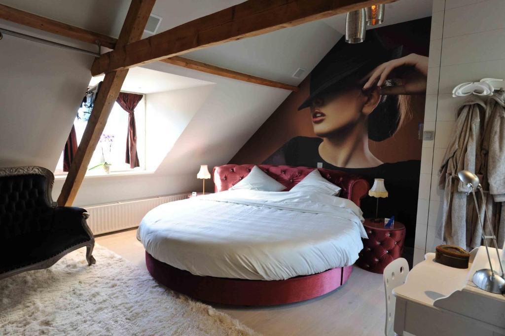 Symphonia Couette-café Bruges